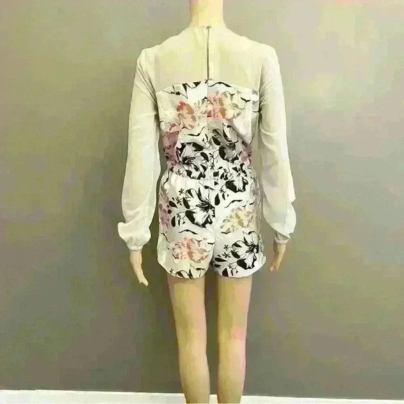 Long Sleeves Rompers with adjustable waist. Size XS-Small - Picture 2 of 5